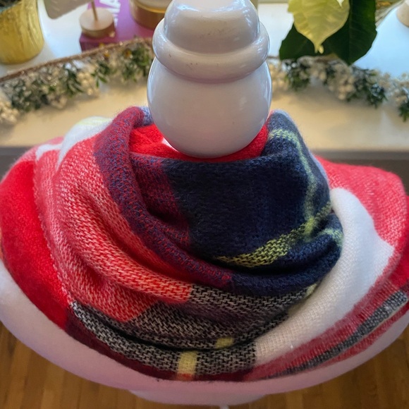 Zara holiday plaid blanket scarf! 🧣🧣🧣 - Picture 11 of 13